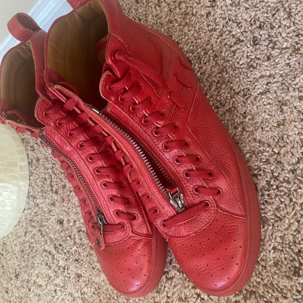 Bally’s sneakers size 12
